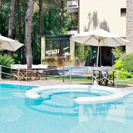Nedy 3* Marina di Massa