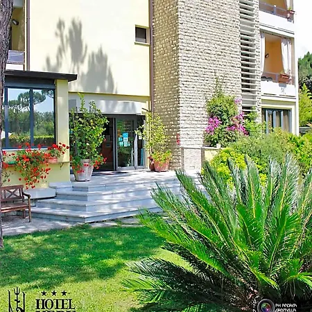 Hotel Nedy Marina di Massa
