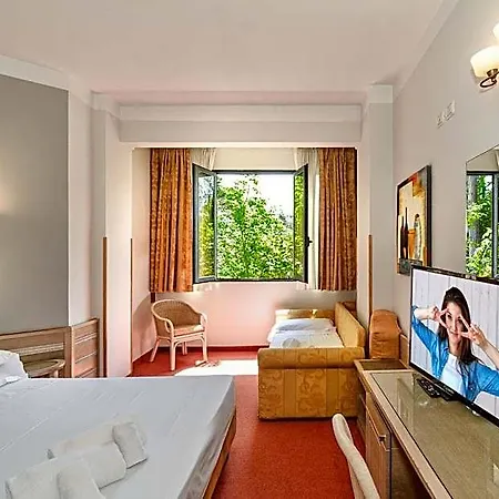 Hotel Nedy Marina di Massa