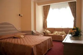 Nedy Hotel