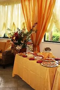 Hotel Nedy 3*