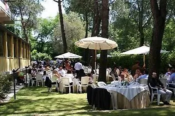 Hotel Nedy 3*