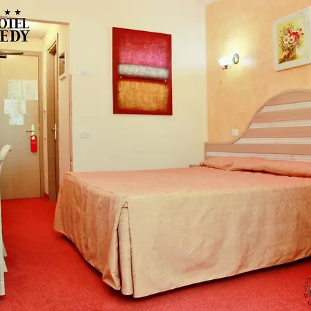Hotel Nedy 3*